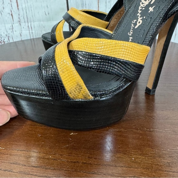 Alice & Olivia Lizabeth Black & Yellow patent leather Ankle Strap Platforms 6.5 - Picture 9 of 17